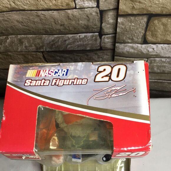 NASCAR Santa Figurine Tony Stewart - Picture 2 of 6